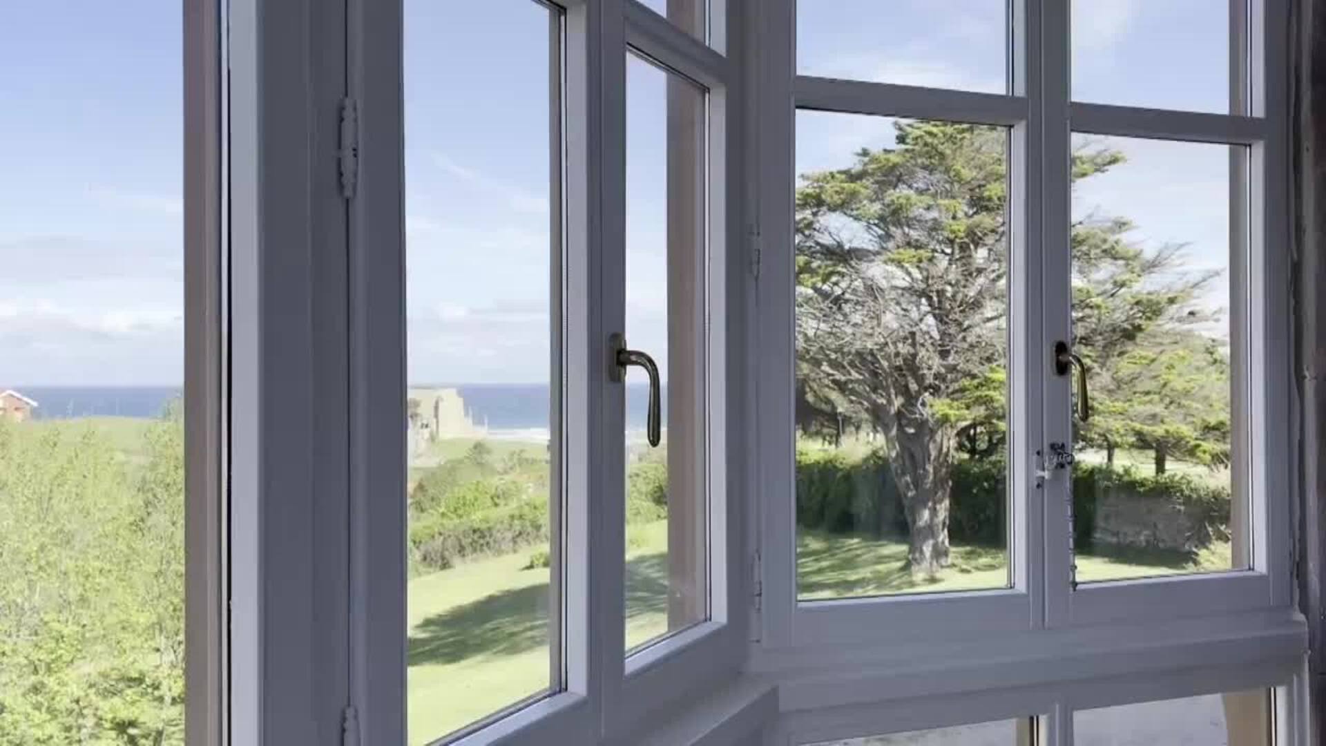 La mansión del duque de Almodóvar del Río, un viaje a 1900 en la villa de Comillas