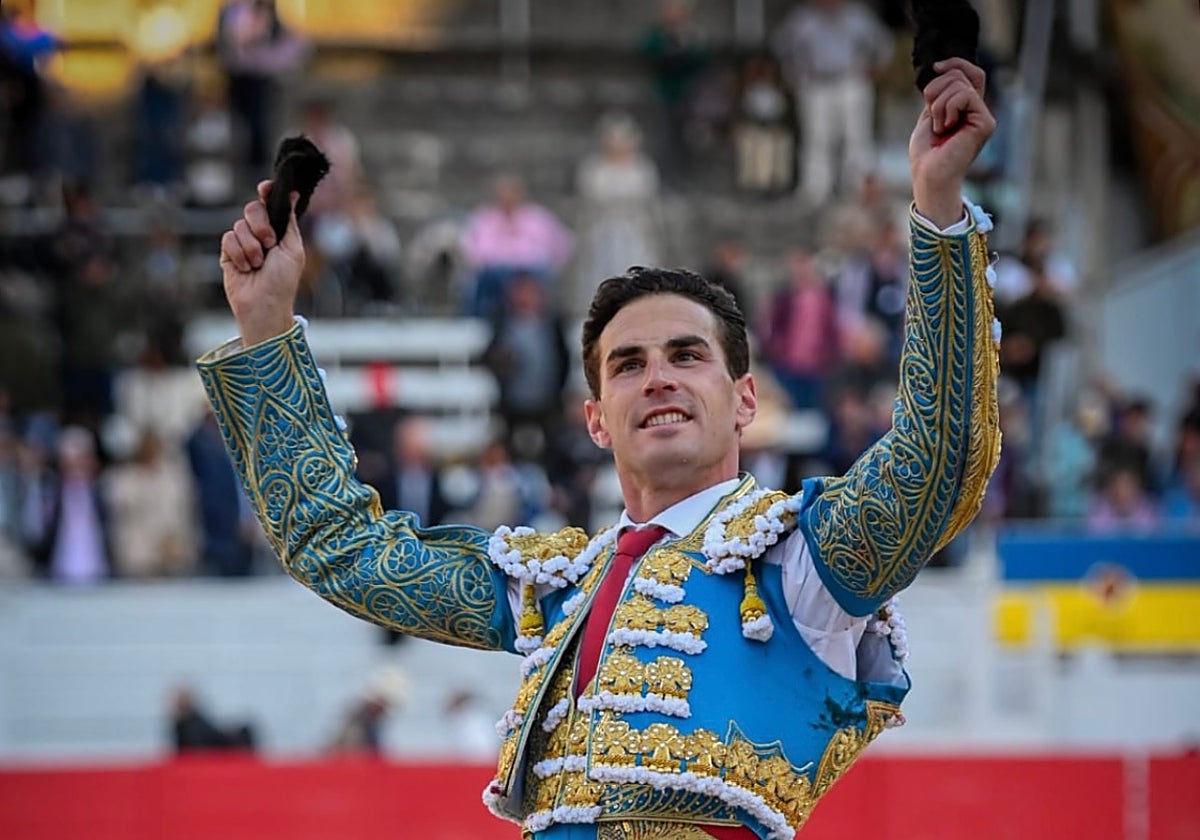 Fernando Adrián en Arlés