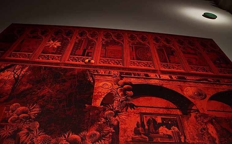 Imagen principal - En las imágenes, distintas obras del conjunto 'Si el sol o el corazón se esconden', de Javier Garcerá