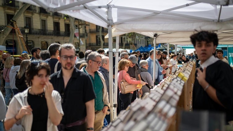 Resacón en Sant Jordi: más allá del libro y la rosa