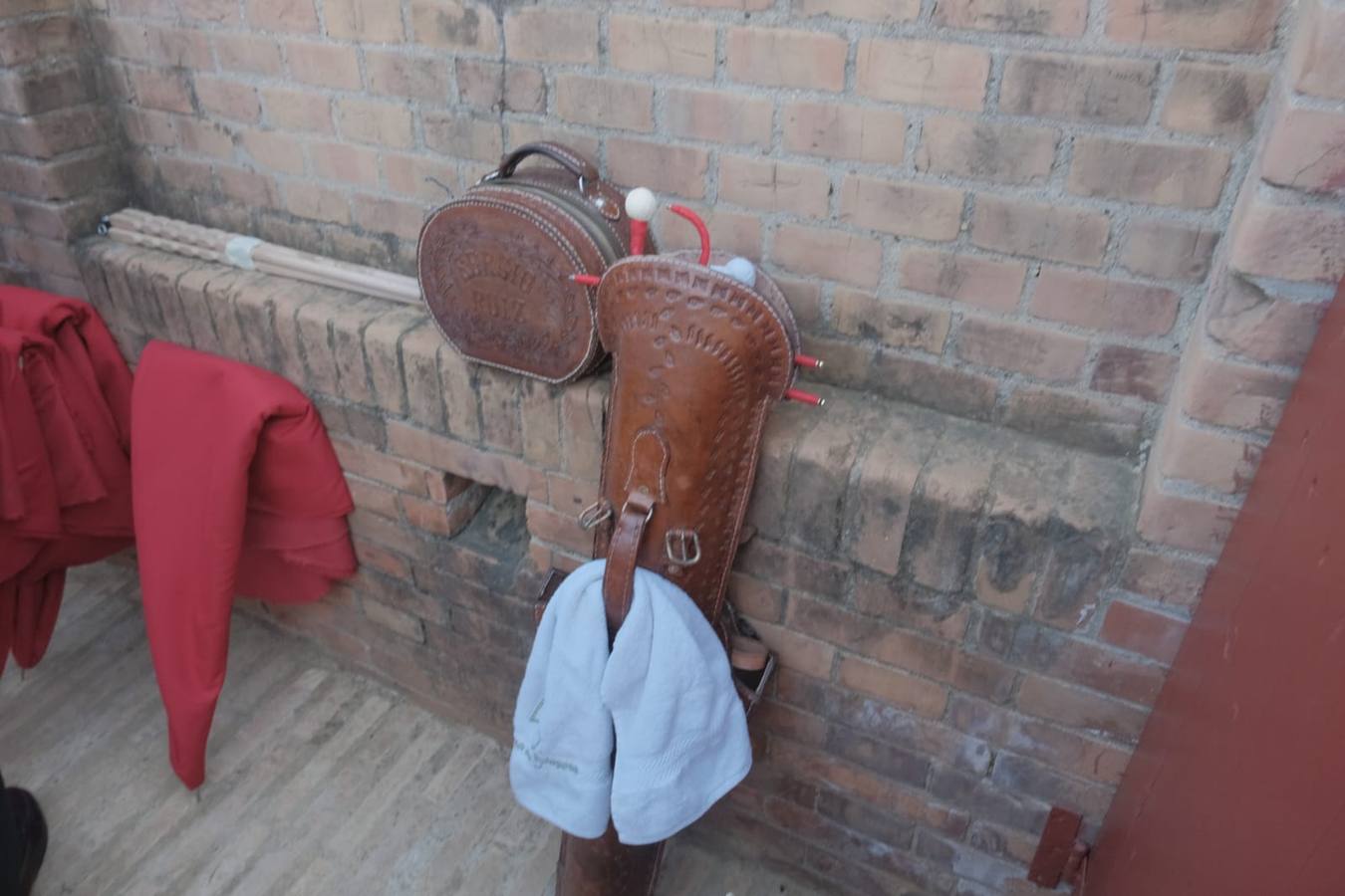 Domingo de sol en la Maestranza para ver a Lama de Góngora, Calerito y Samuel Navalón