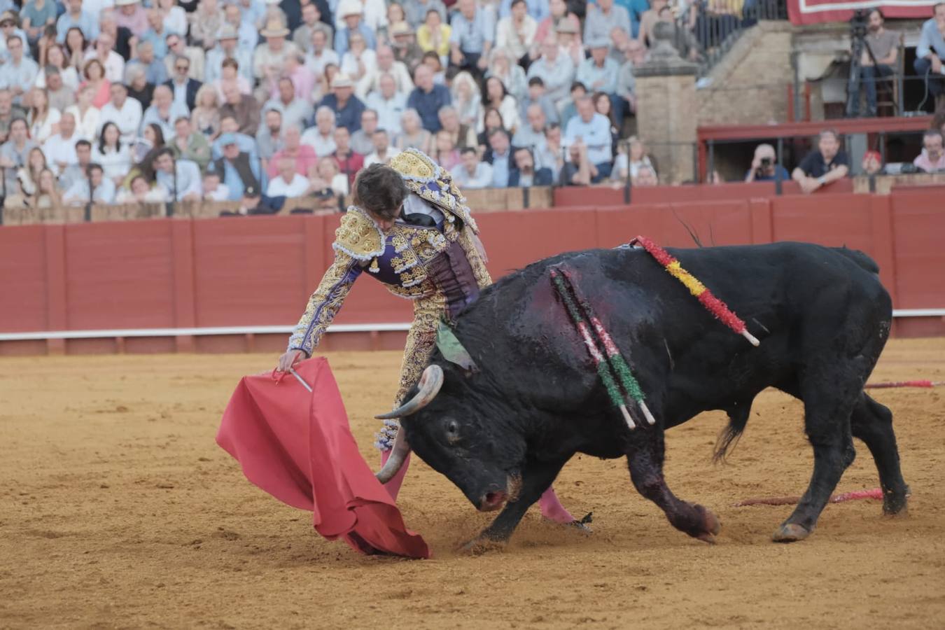 El torero Lama de Góngora logró cortar una oreja con el que cerraba su lote