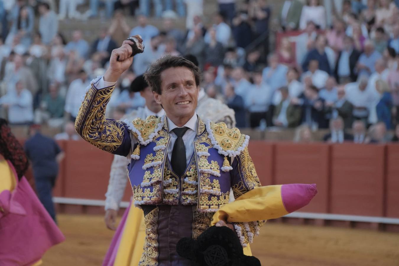 El torero Lama de Góngora logró cortar una oreja con el que cerraba su lote