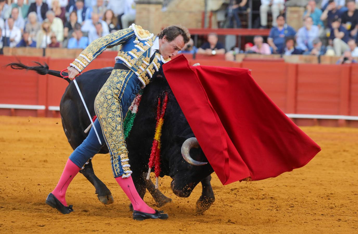 Román logró cortar una oreja en la Maestranza