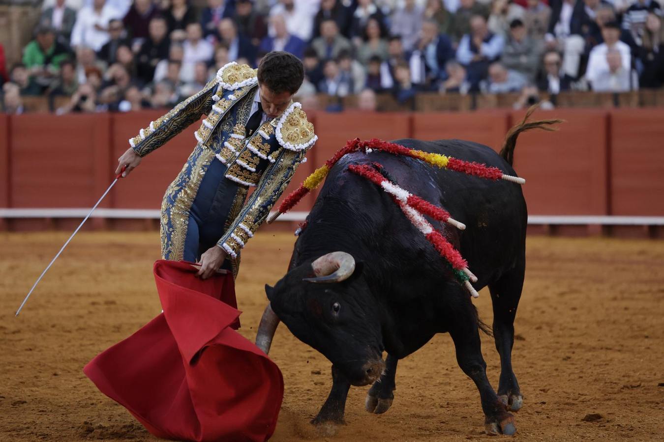 Ginés Marín cerró la corrida en la Maestranza