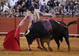 Las imágenes de la corrida de El Fandi, David Galván y Ginés Marín en Sevilla 2025