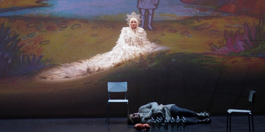 La realidad de lo fantástico penetra en el Teatro Real
