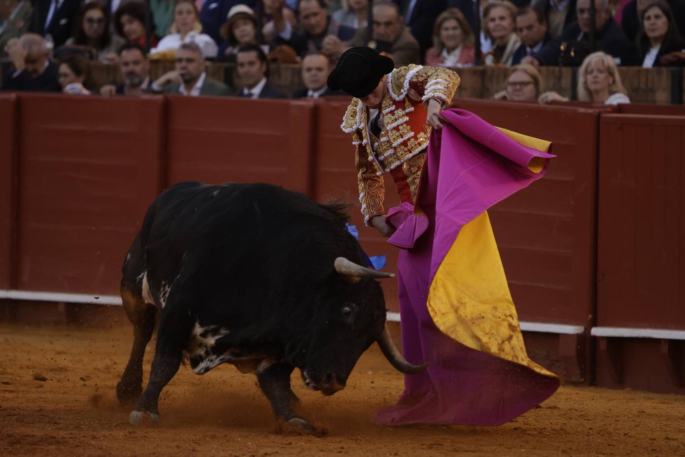 Borja Jiménez le cortó dos orejas al segundo toro que le tocó en suerte