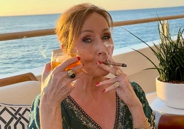 J.K. Rowling carga contra actores pro-trans: «Nadie en su sano juicio cree que los humanos pueden cambiar de sexo»