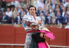 Las imágenes de la corrida de Morante de la Puebla, José María Manzanares y Alejandro Talavante en Sevilla 2025