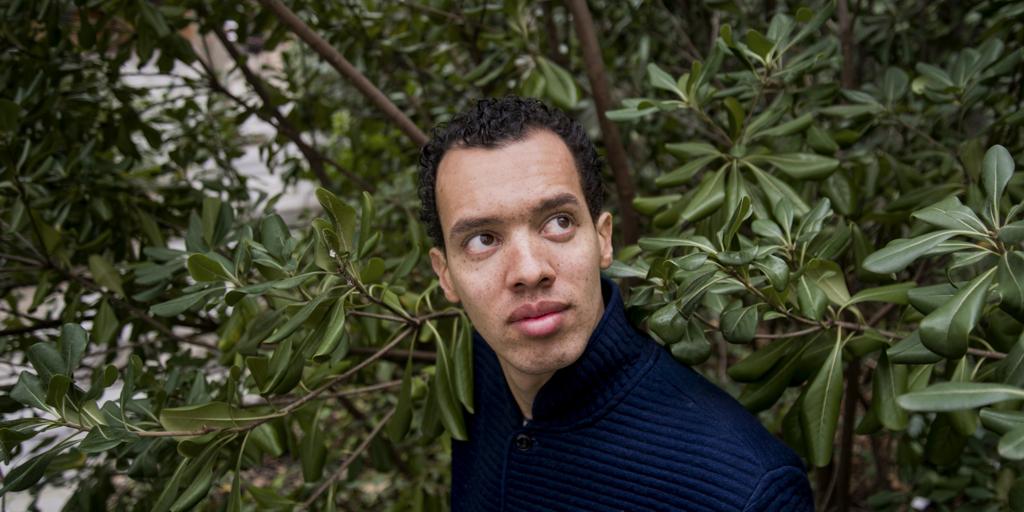 Gaël Faye  y el genocidio de Ruanda: «La normalidad es un lujo, intento no vivir obsesionado con que la violencia vuelve a estallar»