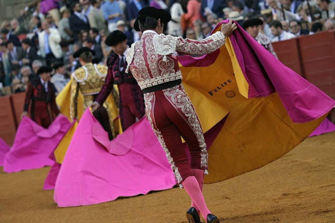 Ambiente previo en la corrida de este martes en el coso sevillano