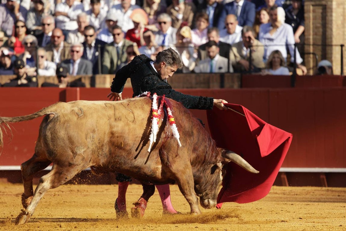 Escribano, en el primer toro de su lote