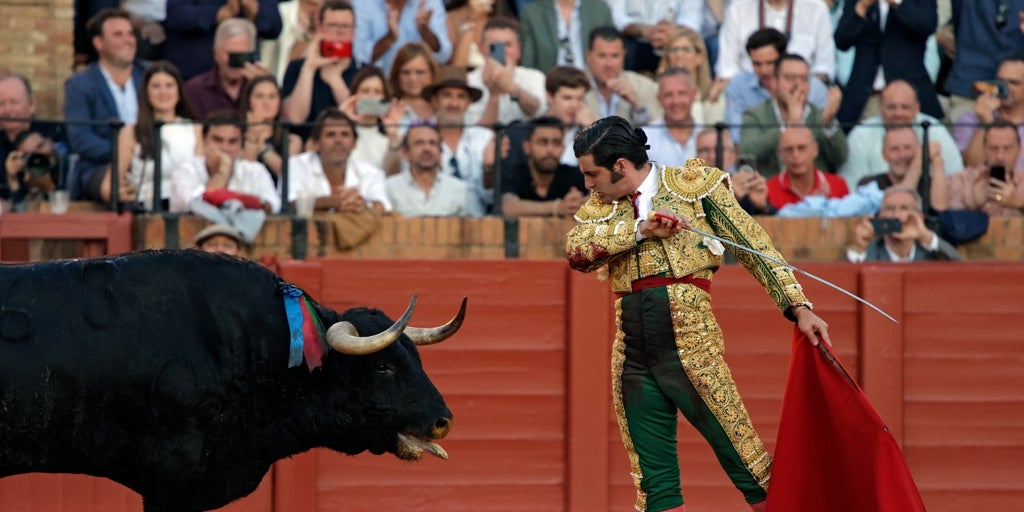 La Maestranza premia a David de Miranda y Morante como grandes triunfadores de la Feria de Abril