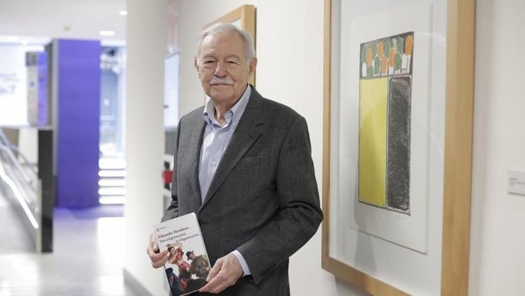 Cinco títulos esenciales de Eduardo Mendoza