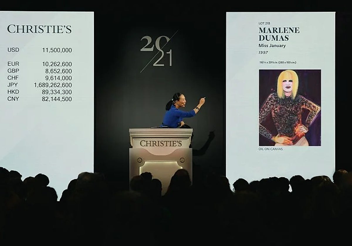 Momento de la subasta de 'Miss January', de Marlene Dumas, en Nueva York
