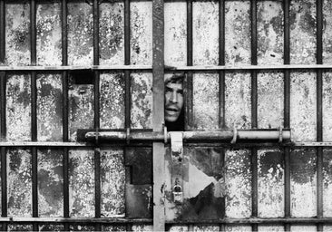 'Un tiempo para mirar (1970-2020)', de Marisa Flórez en la Sala Canal de Isabel II: los años que vivimos placenteramente