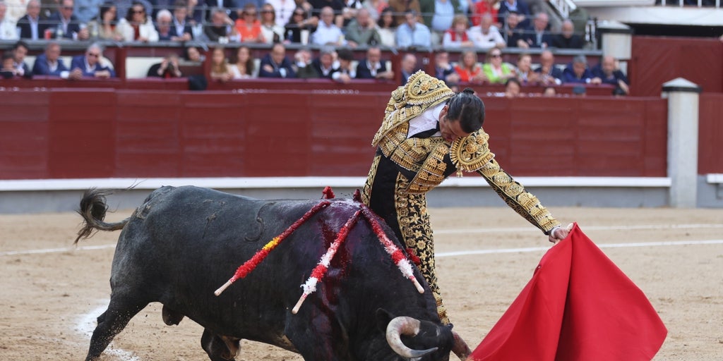 Amén al clasicismo de Uceda Leal en el Vaticano del toro