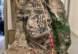 Recuperan en París el busto de Jim Morrison robado de su tumba