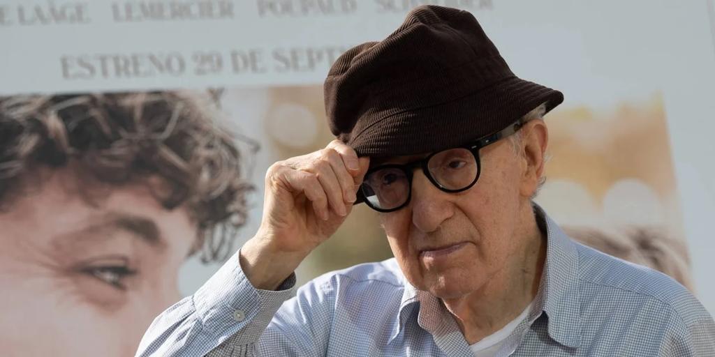 Woody Allen debuta en la novela a los 89 años