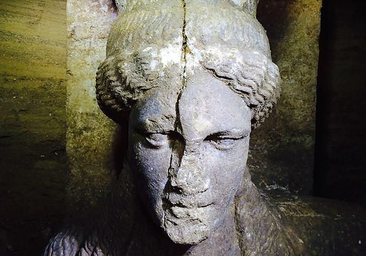 Una cariátide de la tumba de Anfípolis