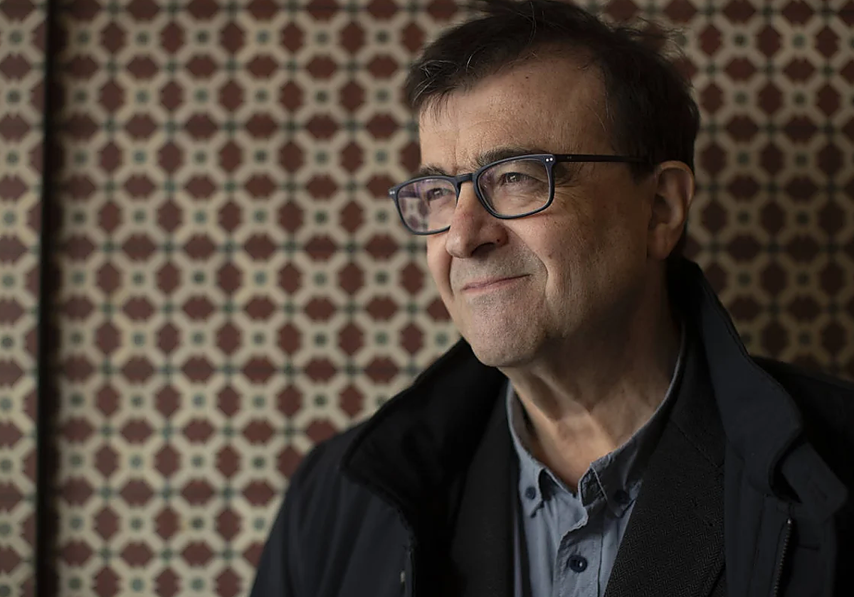 Javier Cercas encabeza el ranking con 'El loco de Dios en el fin del mundo'