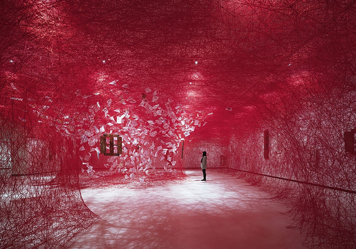 Detalle del montaje de 'Mi casa es tu casa', de Chiaru Shiota