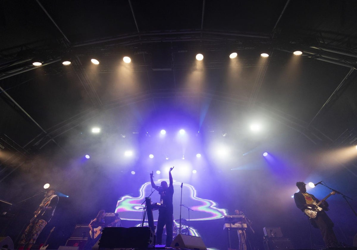 Tv on th Radio recuperaron el indie guitarrero de los 2000