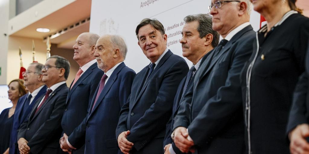 El Congreso Internacional de la Lengua Española homenajeará a Vargas Llosa en Arequipa