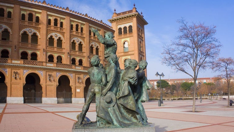 El fiasco del monumento de poliéster a Bienvenida que a Morante le conviene conocer
