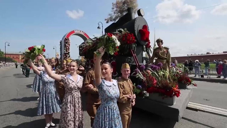 Ciudadanos y turistas disfrutan de las celebraciones por el Día de Rusia