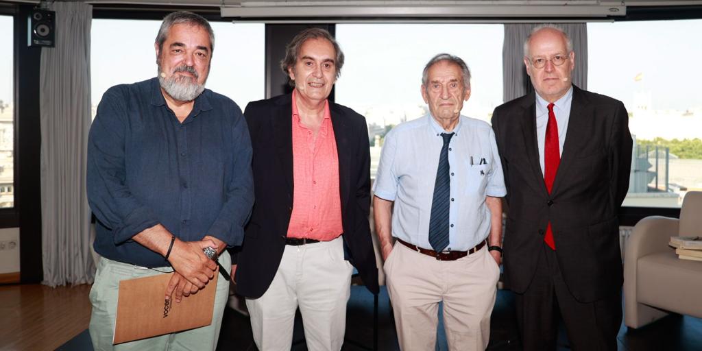«El franquismo es algo pasado, pero sigue siendo muy útil»