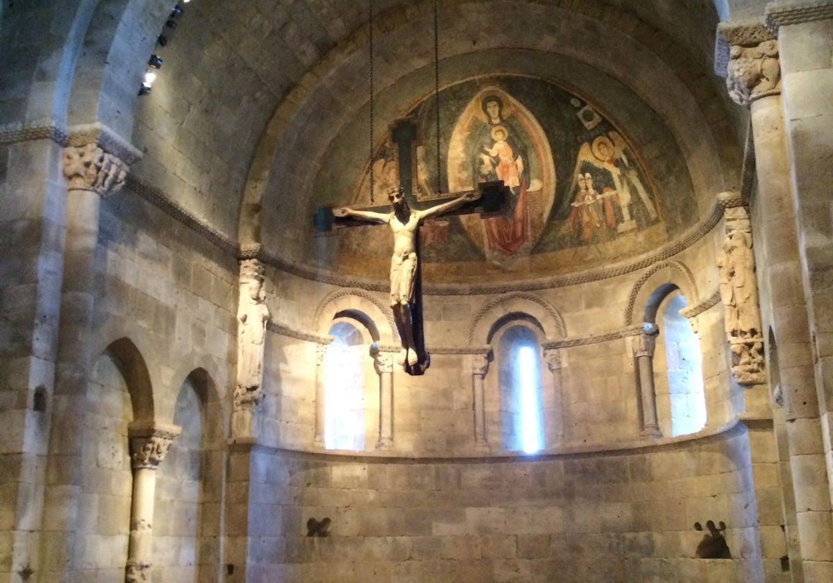 Ábside de San Martín de Fuentidueña (Segovia) en The Cloisters