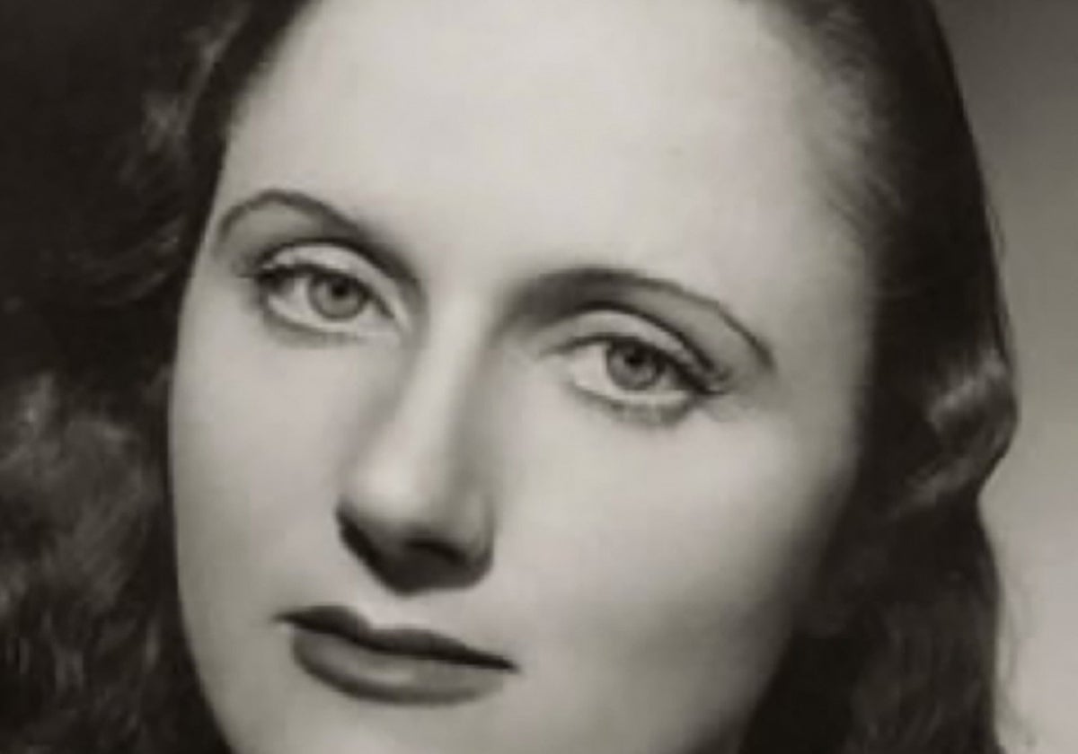 La escritora británica Elizabeth Taylor (1912-1975)