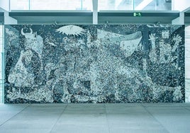 Obra de Fritzia Irizar para la Bienal de Pontevedra