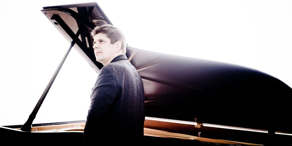 Javier Perianes corona en ¡Solo música! al coloso Beethoven