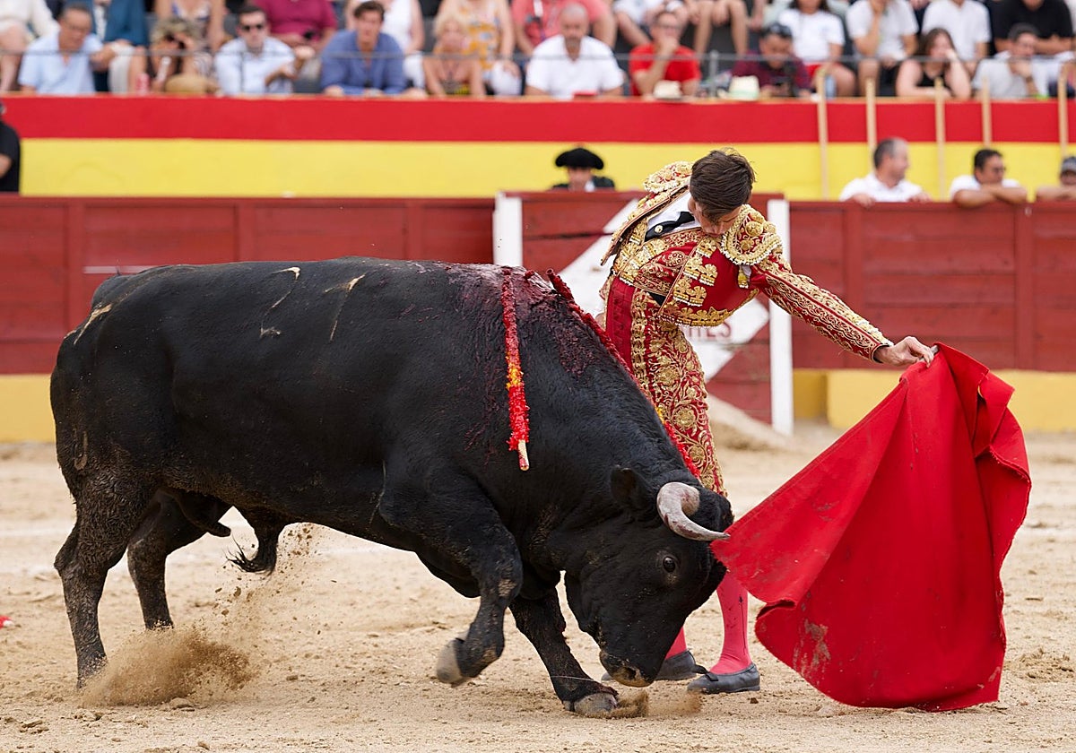 Sergio Rodríguez con el buen quinto, de Cuadri