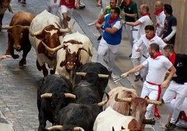 Primer encierro de sanfermines, en directo: ganadería y última hora en Pamplona hoy