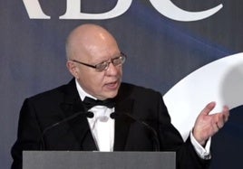 Jorge Fernández Díaz, premio Cavia: «En un mundo donde la mentira es ley, la verdad seguirá siendo un negocio noble»