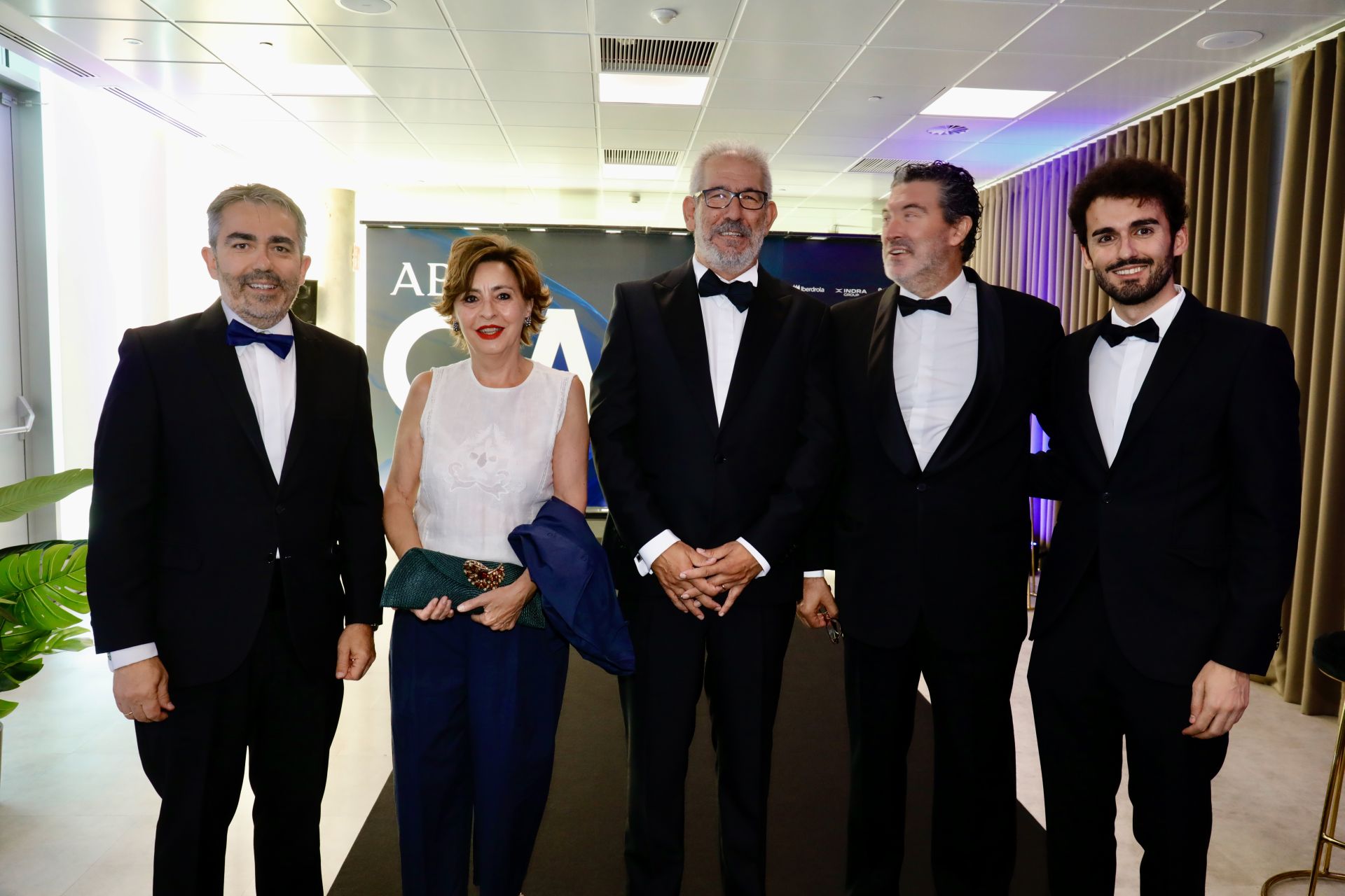 Jesús García Calero, Inés Artajo (Premio Luca de Tena en 2022), el recién galardonado Txema Rodríguez, Julián Quirós y Bruno Pardo