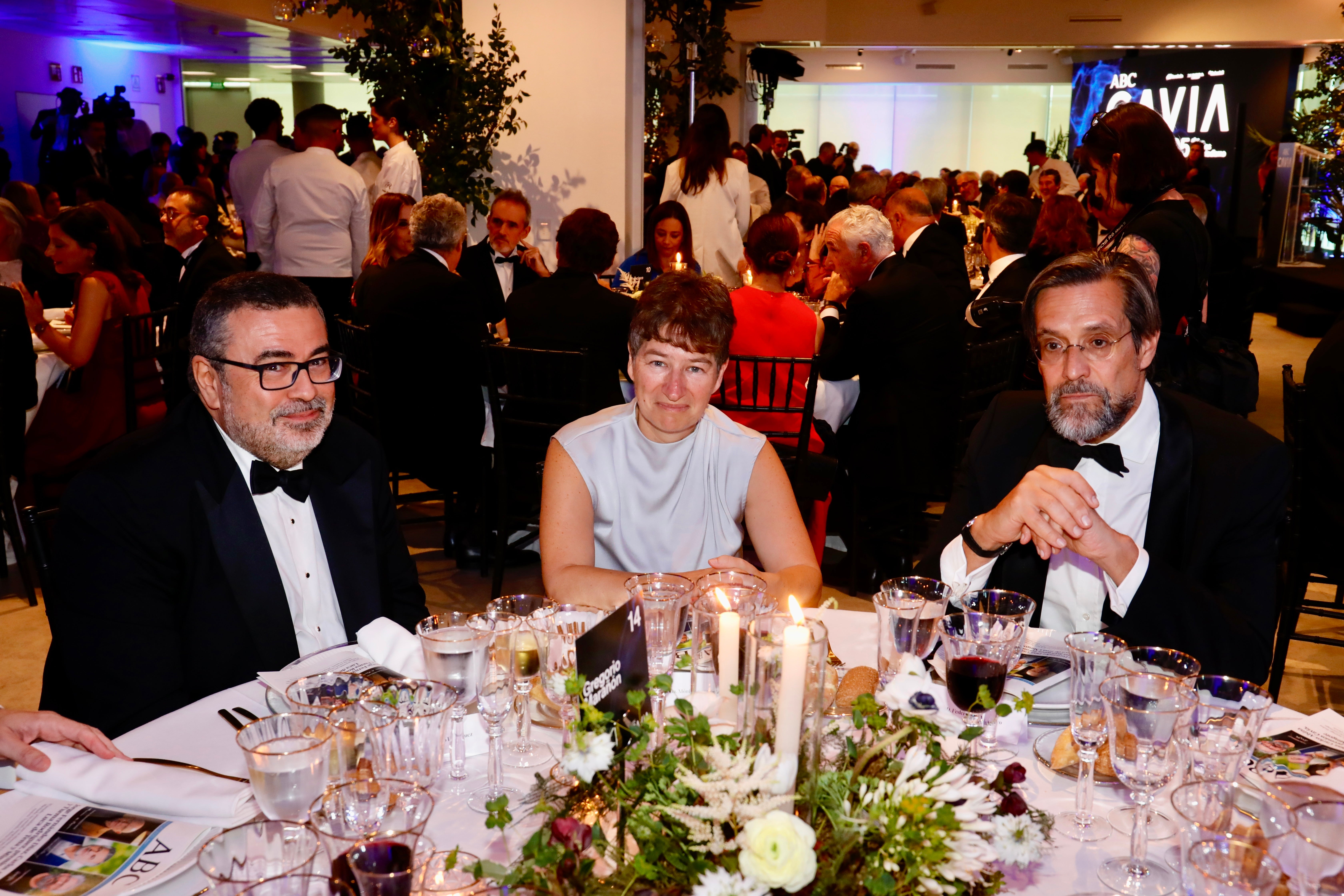 Pedro Rodríguez, colaborador ABC; Mónica Martínez, presidenta de GMV; y Federico de Montalvo Jaaskelainen, vicerrector de Relaciones Institucionales y Secretario General de la Universidad Pontificia de Comillas