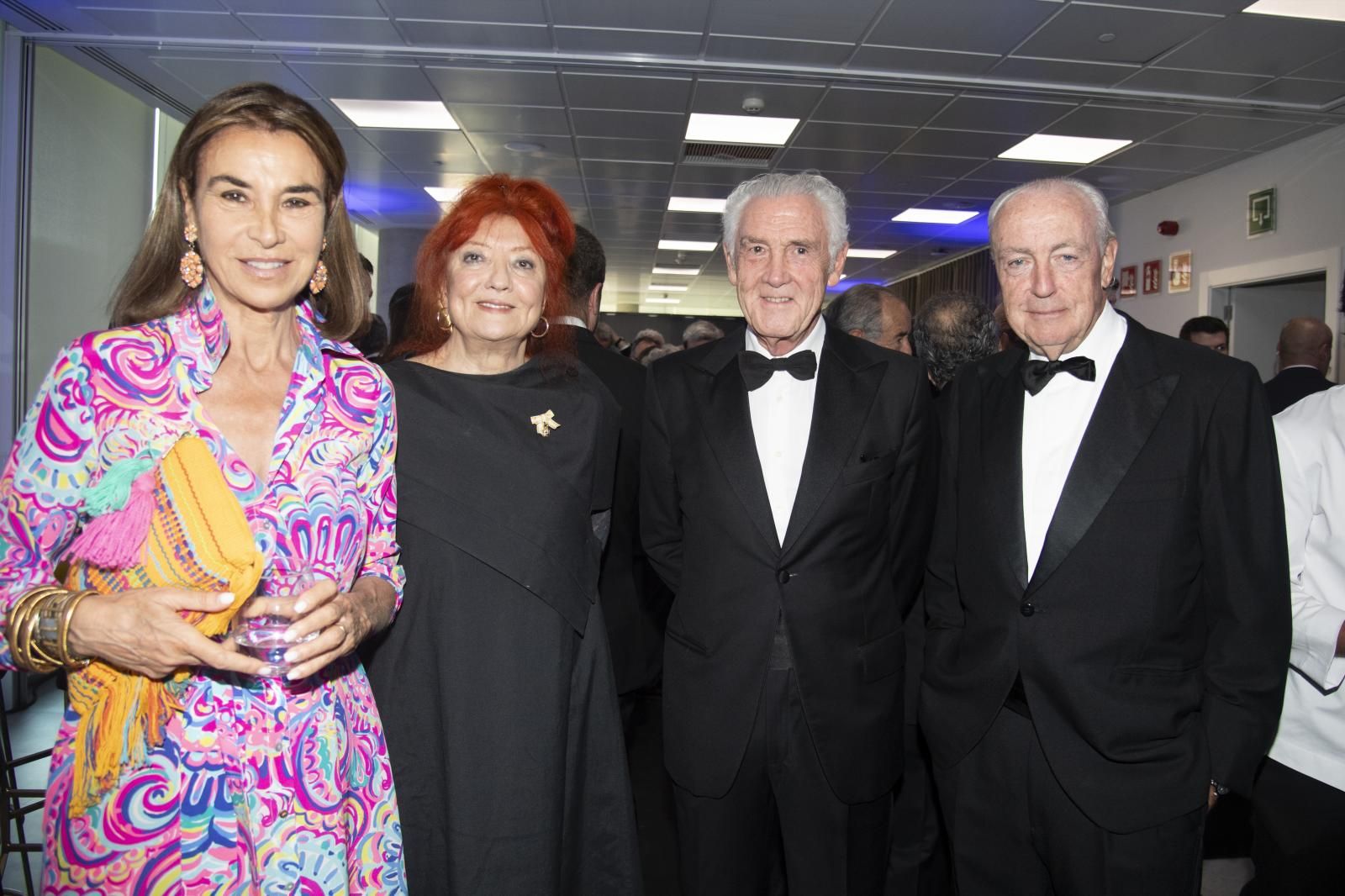 Carmen Posadas, escritora; Sheila Cremaschi, directora del Hay Festival Segovia; Evelio Acevedo, director gerente del Museo Thyssen-Bornemisza; Nemesio Fernández-Cuesta, escritor y exsecretario de Estado de Energía 