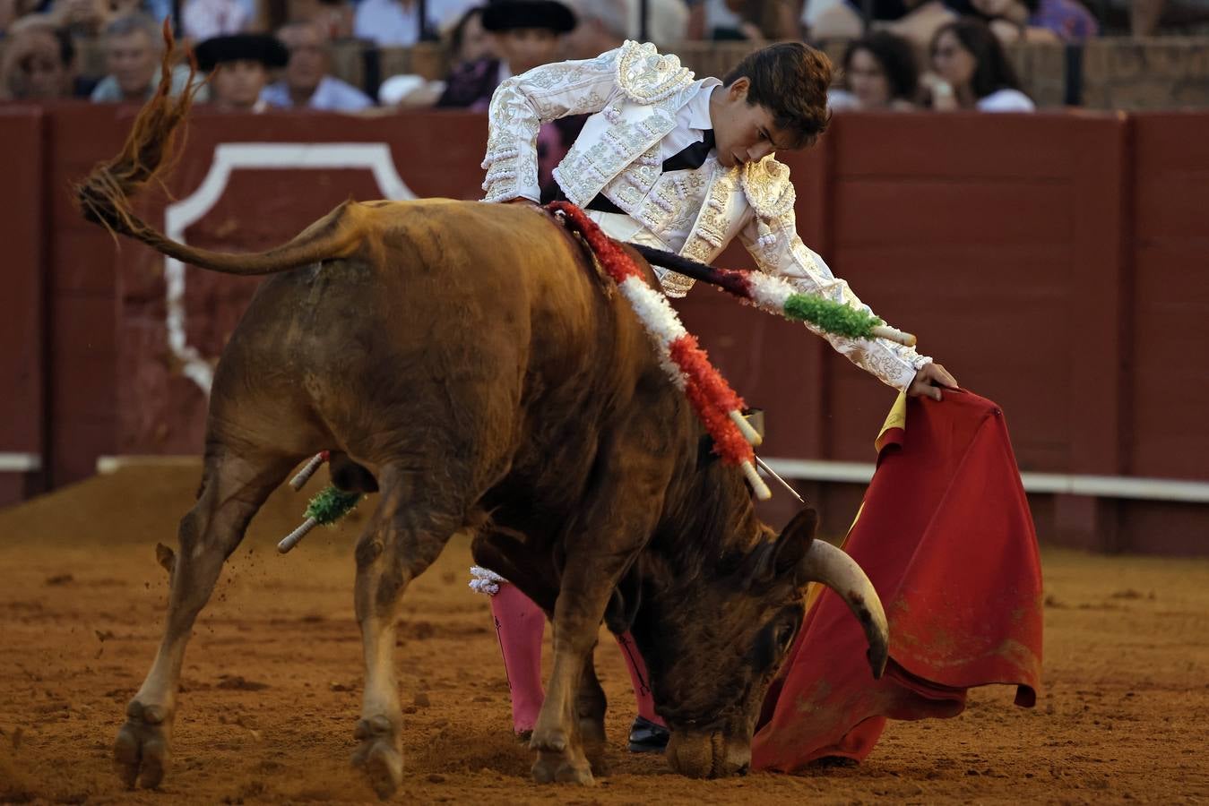 Manuel Quintana, de la Escuela Círculo Taurino de Córdoba, vuelta tras petición de oreja