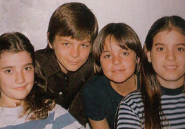 Muere Astrid Fenollar, integrante del grupo infantil Regaliz y actriz de 'Buenas noches, señor monstruo', a los 55 años