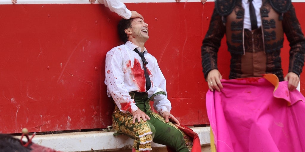 Rafaelillo, con siete costillas rotas tras su brutal cogida en Pamplona: «Sentí el crac-crac y supe que me las había partido»