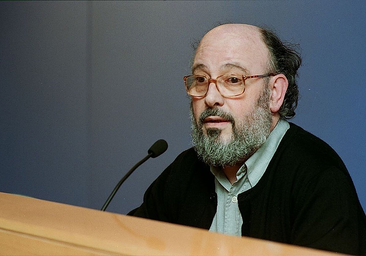 Jesús Moncada en 2001 en el Museo de Historia de Cataluña