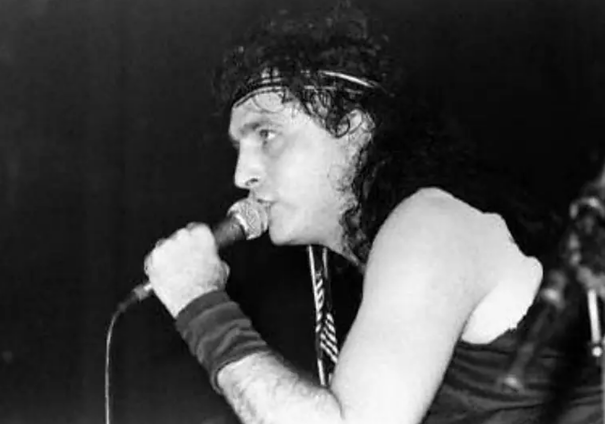 El cantante Paul Mario Day