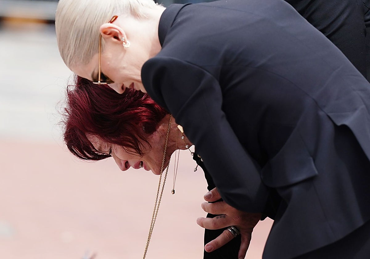 La viuda de Ozzy Osbourne, Sharon, y su hija Kelly