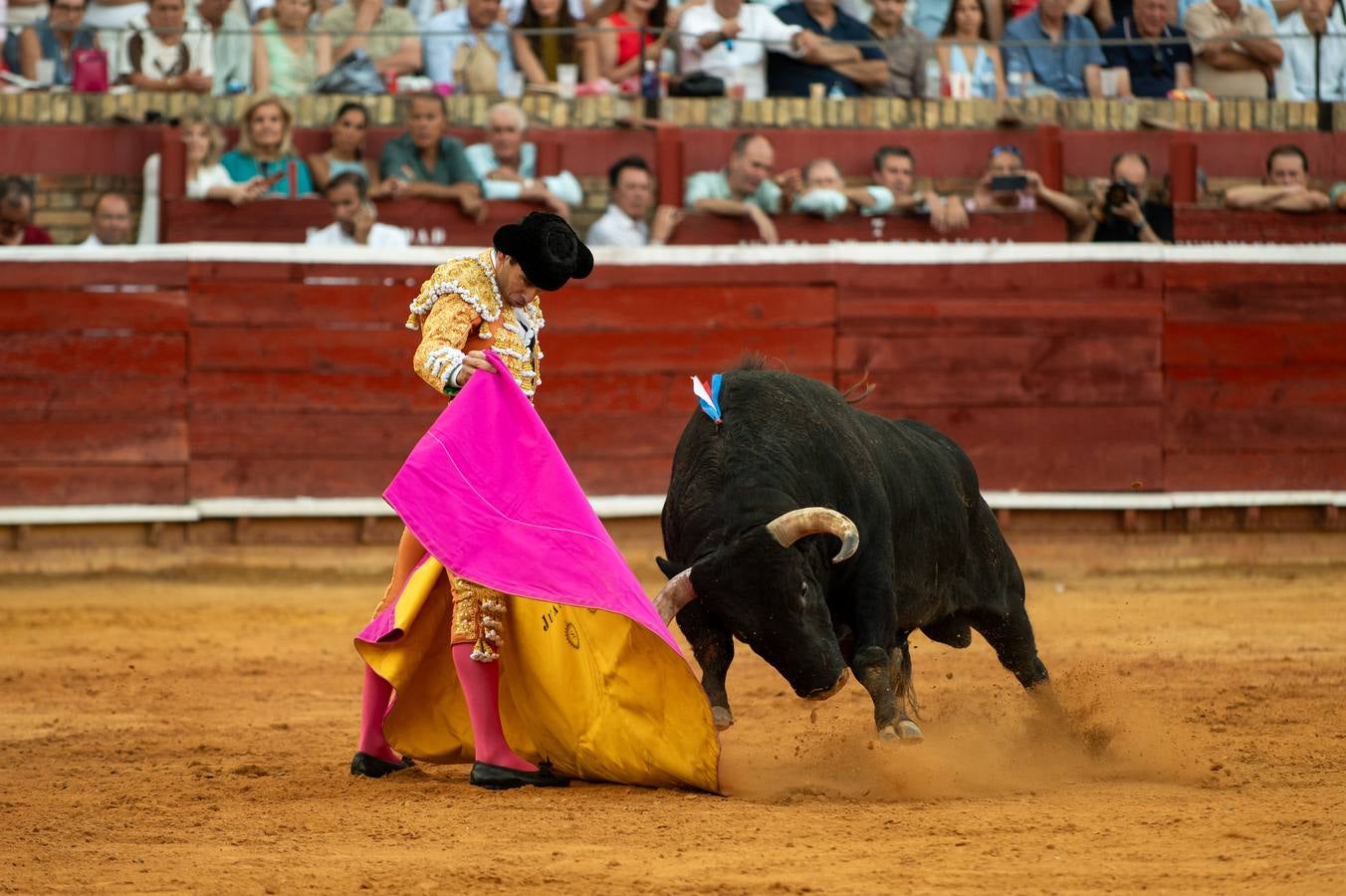 Juan Ortega cortó una oreja y saludó al público de Huelva