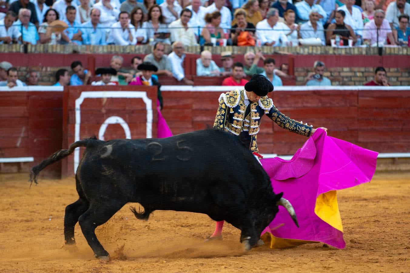 Daniel Luque cortó dos orejas y recibió una gran ovación
